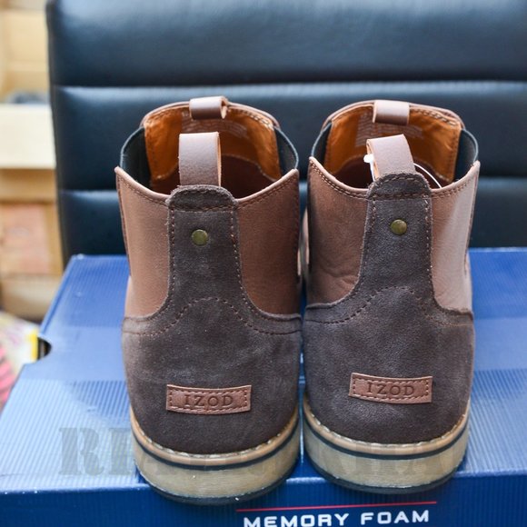 Men's Lucas Pull-On Chukka Leather Boot in Brown Memory Foam Round Toe IZOD - Picture 6 of 8